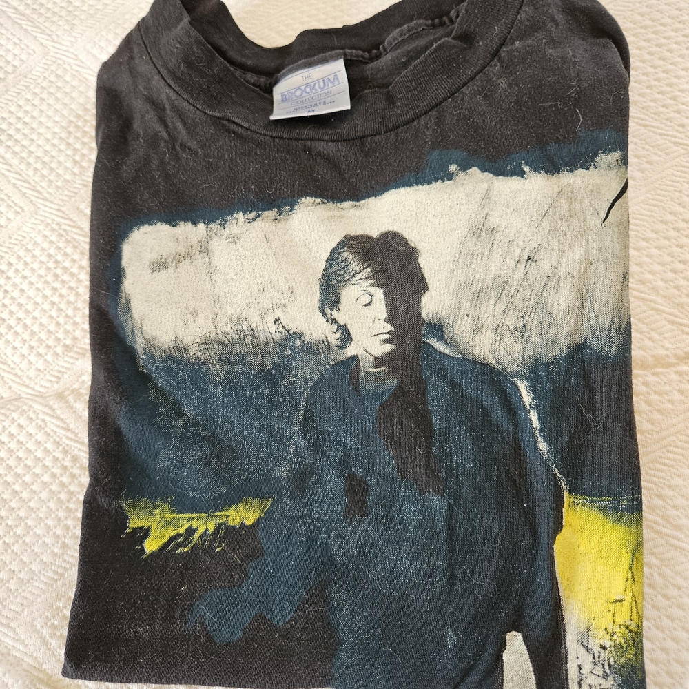 PRICE DROP! Paul McCartney 1989-1990 World Tour T-shirt Adult Medium NWOT